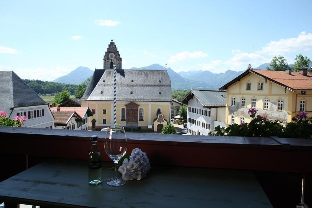 Hotel Hofwirt Neubeuern Eksteriør bilde